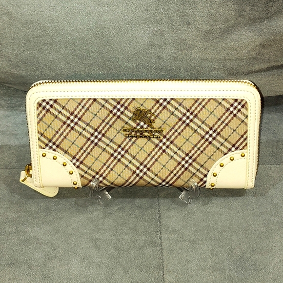 BURBERRY BLUE LABEL NOVA CHECK &  LEATHER BEIGE & WHITE ZIP AROUND LONG WALLET - Picture 7 of 17